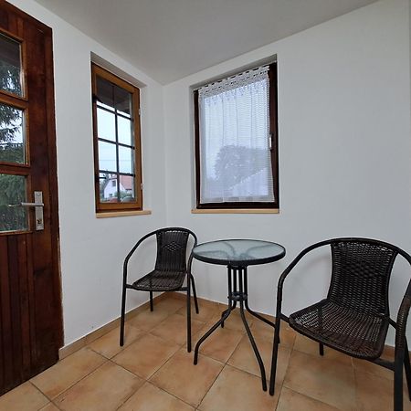 Chaloupka Nad Zelivkou Villa Hnevkovice Luaran gambar